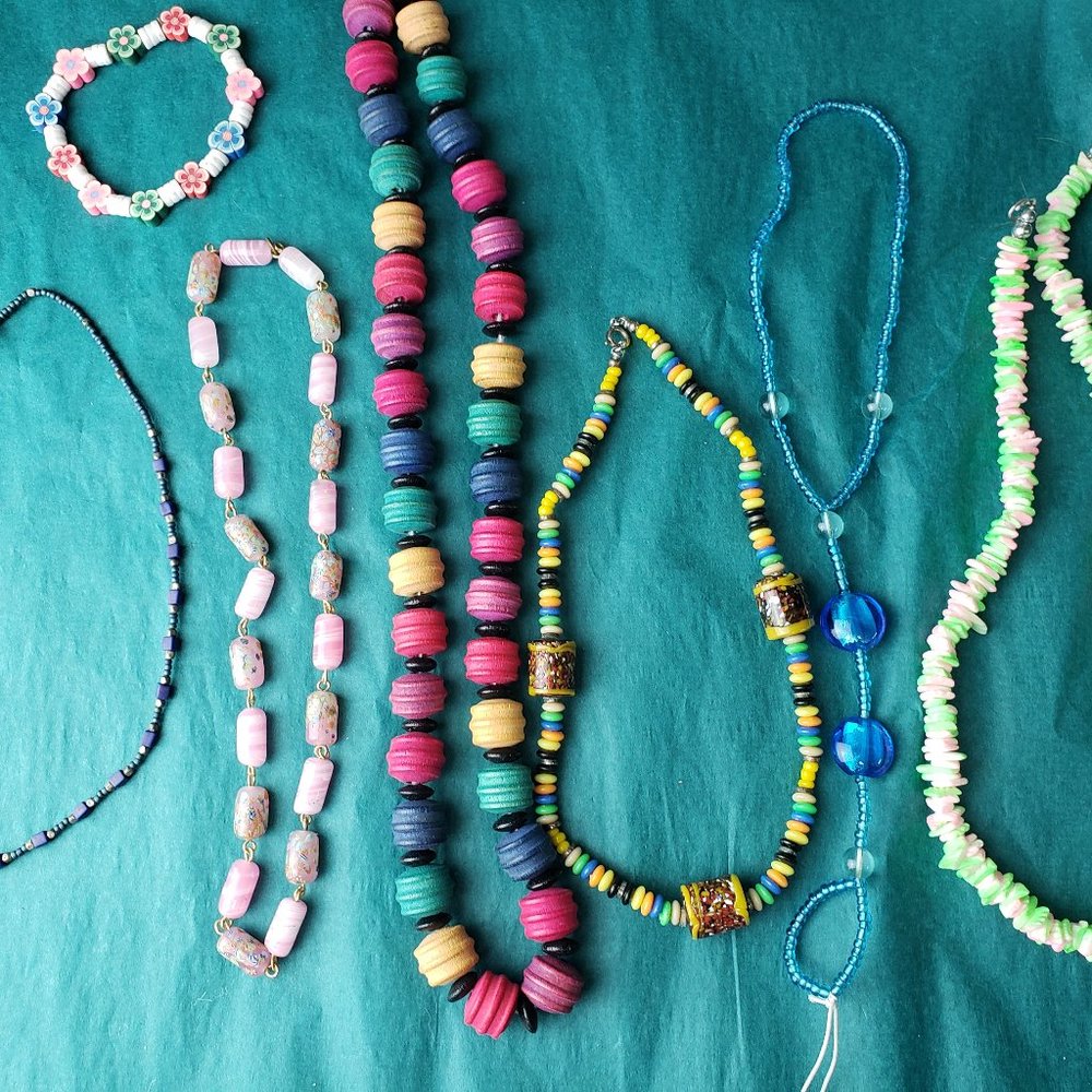 Lot of 7 colorful jewelry necklace bracelet